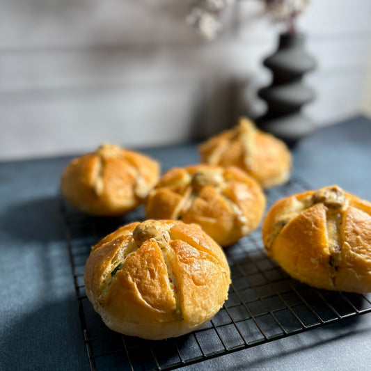 Korean cream cheese buns Masterclass